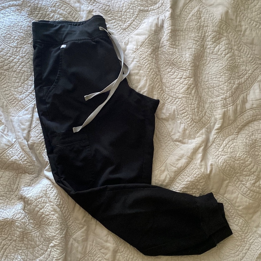Zamora joggers - black